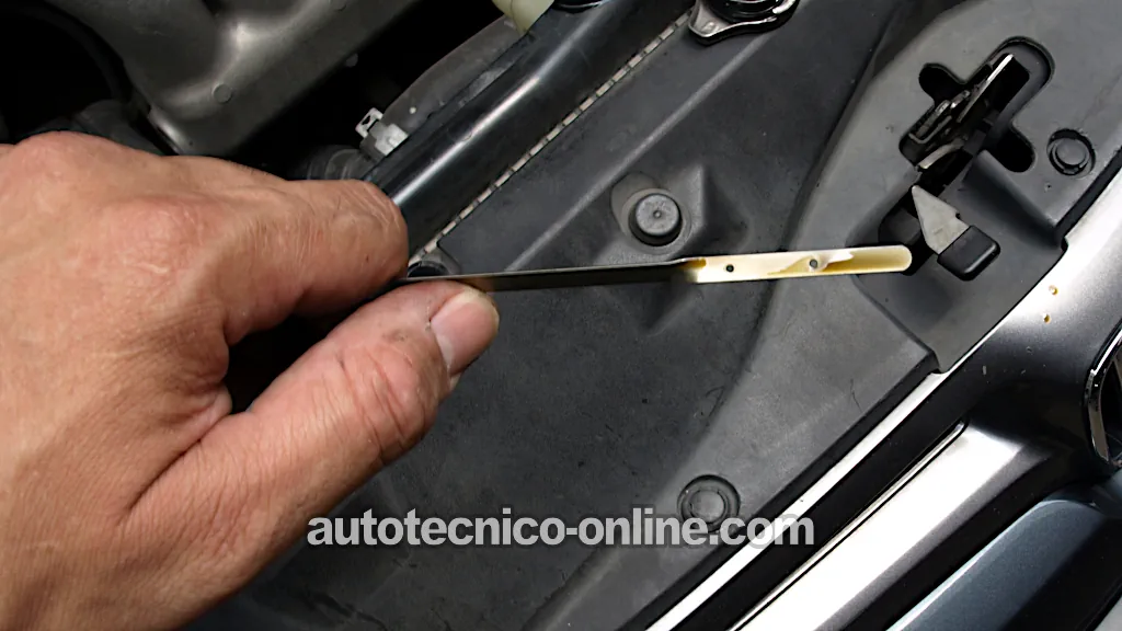 Aceite De Motor Mezclado Con Anticongelante. Cómo Probar El Empaque De Cabeza (2001, 2002, 2003, 2004 2.0L Ford Escape)