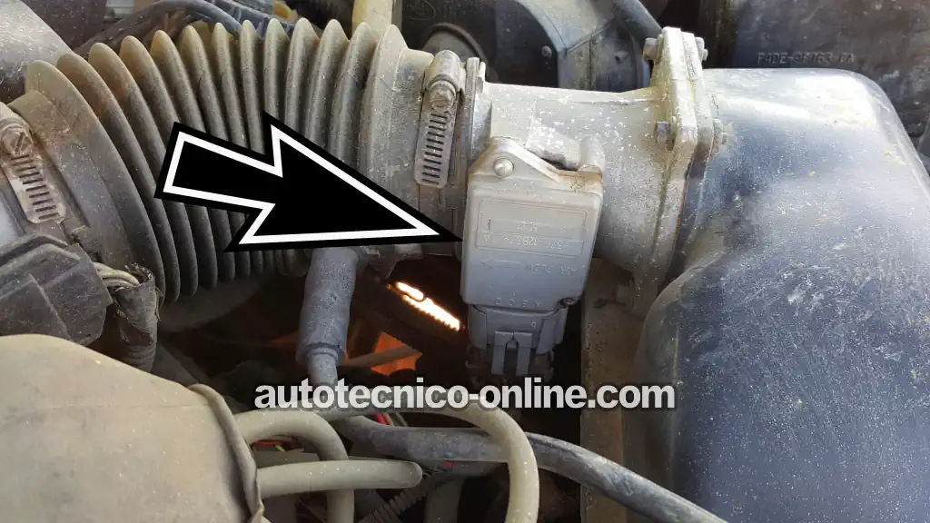 Cómo Probar El Sensor MAF (1991-1995 3.0L V6 Ford Taurus, Mercury Sable)