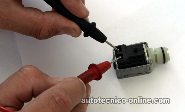 Cómo Probar Los Solenoides A y B De La Transmisión Automática