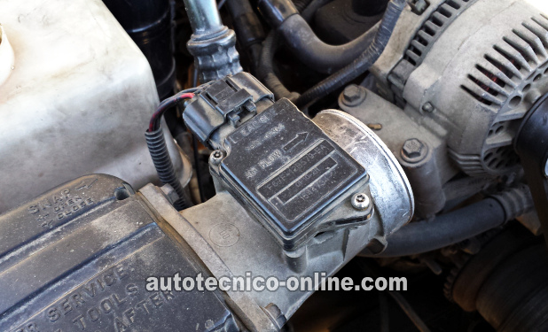 Cómo Probar El Sensor MAF (1998, 1999, 2000, 2001 3.0L V6 Ford Ranger y Mazda B3000)
