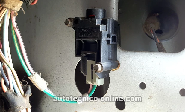 Preguntas Frecuentes Sobre El Interruptor De Inercia De La Bomba De Combustible (1989-1997 2.3L Ford Ranger)