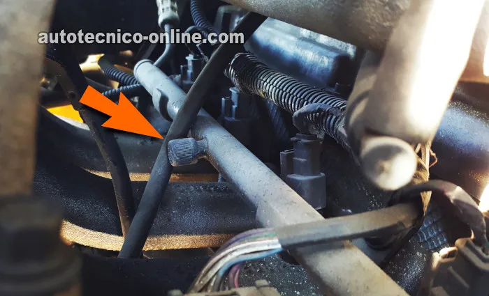 Como Probar La Bomba De Combustible (1996-2000 2.4L Caravan, Grand Caravan, Voyager, Grand Voyager)