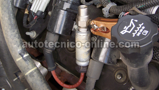 Verificando El Disparo De Chispa En El Cable De Bujía. Cómo Verificar Las Bobinas De Encendido (GM 4.8L, 5.3L, 6.0L)