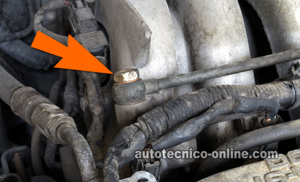 Dónde Conectar El Adaptador Del Medidor De Presión De Combustible. Cómo Probar La Bomba De Gasolina (1994-1999 2.0L Mazda 626)
