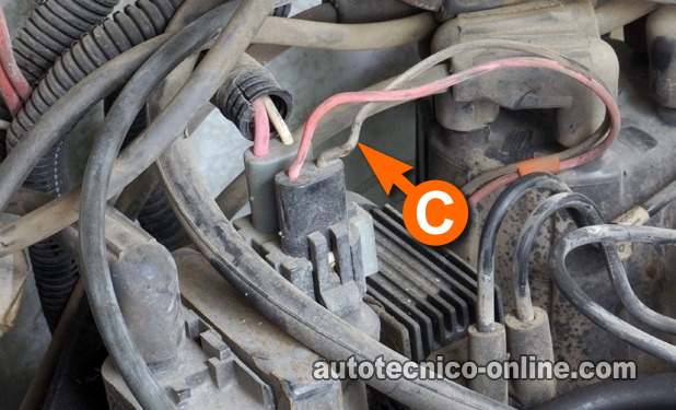 Verificando Que La Bobina De Encendido Tenga Alimentación De La Señal De Activación. Cómo Probar La Bobina De Encendido (2.8L V6 Chevy S10 and GMC S15)