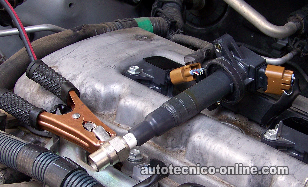 Probando El Disparo De Chispa Con Un Chispómetro. Cómo Diagnosticar Códigos De Falla En Cilindro (Toyota 1.8L)