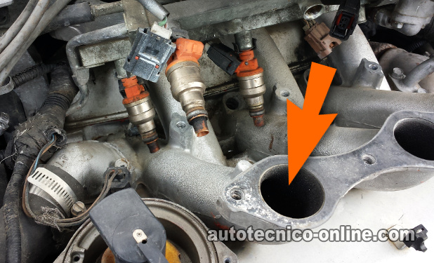 Precauciones Al Quitar El Colector Del Múltiple De Admisión. Cómo Probar Los Inyectores (1998-2000 3.0L Dodge/Plymouth Mini-Van)