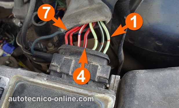 Probando El Circuito De Voltaje. Prueba Del Sensor MAF (1988, 1989, 1990, 1991, 1992 2.2L Mazda 626)