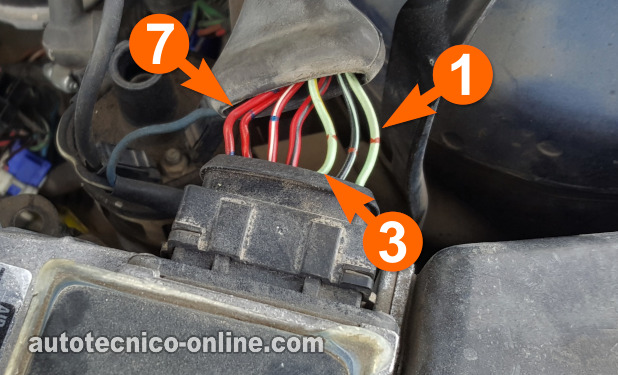 Probando El Circuito De Tierra. Prueba Del Sensor MAF (1988, 1989, 1990, 1991, 1992 2.2L Mazda 626)