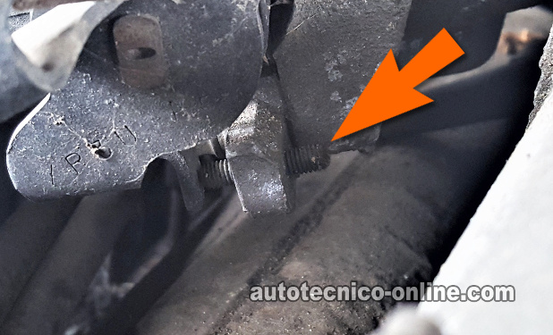 Tornillo Del Ajuste De La Velocidad De Ranlentí. Cómo Probar El Sensor TPS (1999-2000 3.8L V6 Ford Mustang)