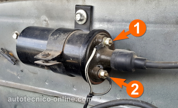 Probando La Señal De Activación De La Bobina De Encendido. Cómo Probar El Sistema De Encendido (1990, 1991 5.2L V8 Dodge Dakota)