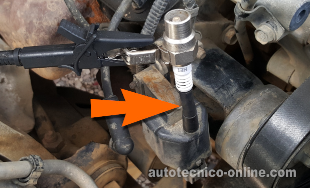 Verificando Que La Bobina De Encendido Esté Disparando Chispa. Cómo Probar El Sistema De Encendido (1998, 1999,2000, 2001, 2002, 2003 3.9L Dodge Dakota)