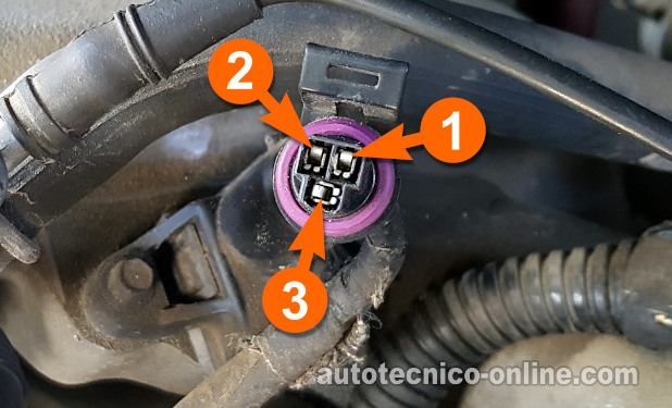 Verificando La Señal MAP Con Un Multímetro. Cómo Probar El Sensor MAP (1996, 1997, 1998, 1999, 2000 3.8L V6 Grand Caravan, Town & Country, Grand Voyager)