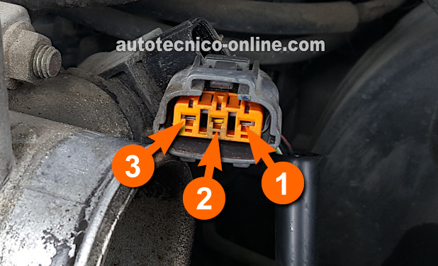 Verificando Que El Sensor TPS Tenga Alimentación De 5 Voltios. Cómo Probar El Sensor TPS (1995, 1996, 1997, 1998 1.5L Mazda Protege)