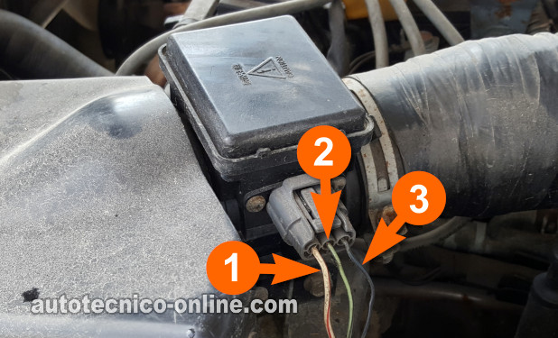 Descripciones De Los Circuitos Del Sensor MAF. Cómo Probar El Sensor De Flujo De Aire -Sensor MAF (1996, 1997, 1998 1.5L Mazda Protege)