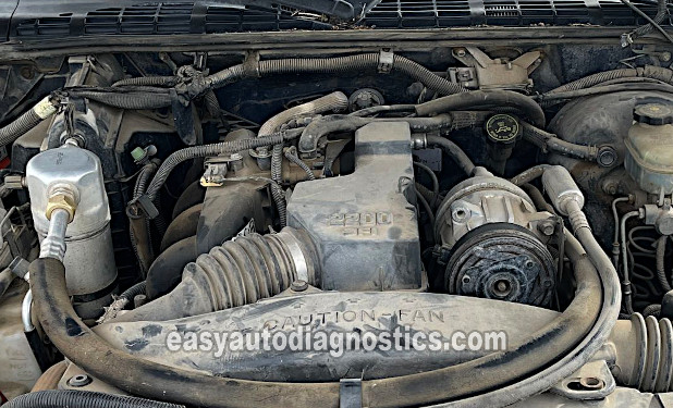 Cómo Probar La Compresión Del Motor (1994, 1995, 1996, 1997, 1998, 1999, 2000, 2001, 2002, 2003 2.2L Chevrolet S10, GMC Sonoma, y Isuzu Hombre)