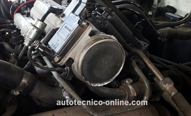 Cómo Probar La Bomba De Combustible (1989, 1990, 1991, 1992, 1993 3.3L V6 Buick Century, Skylark, 3.3L V6 Oldsmobile Achieva, Calais, Cutlass Ciera)